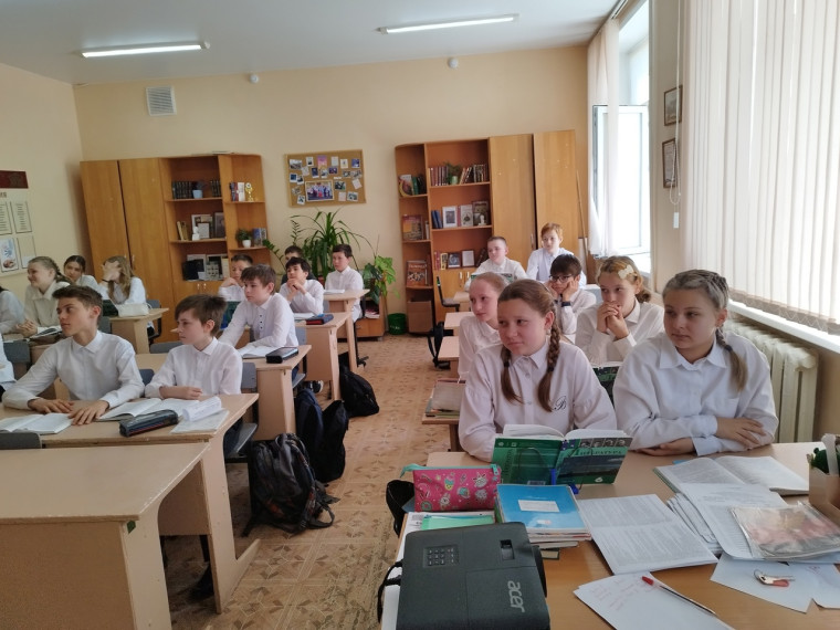 АНО &quot;Донор Волга&quot; провела награждение команды учащихся 6Г класса.
