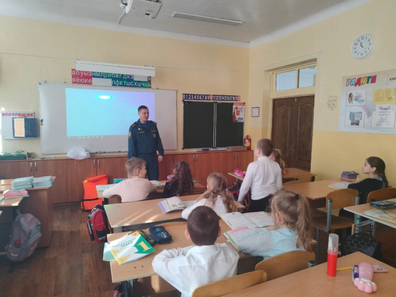 В школе прошел Всероссийский открытый урок по «Основам безопасности жизнедеятельности».